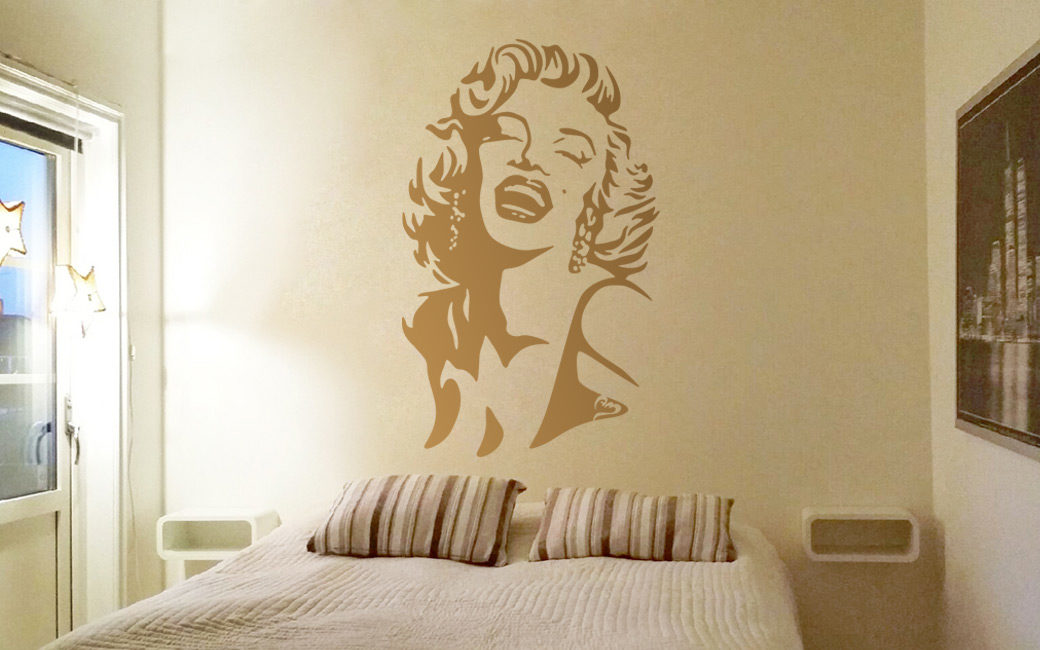 Marilyn Monroe väggdekal av MONROE DESIGN AB i Stockholm